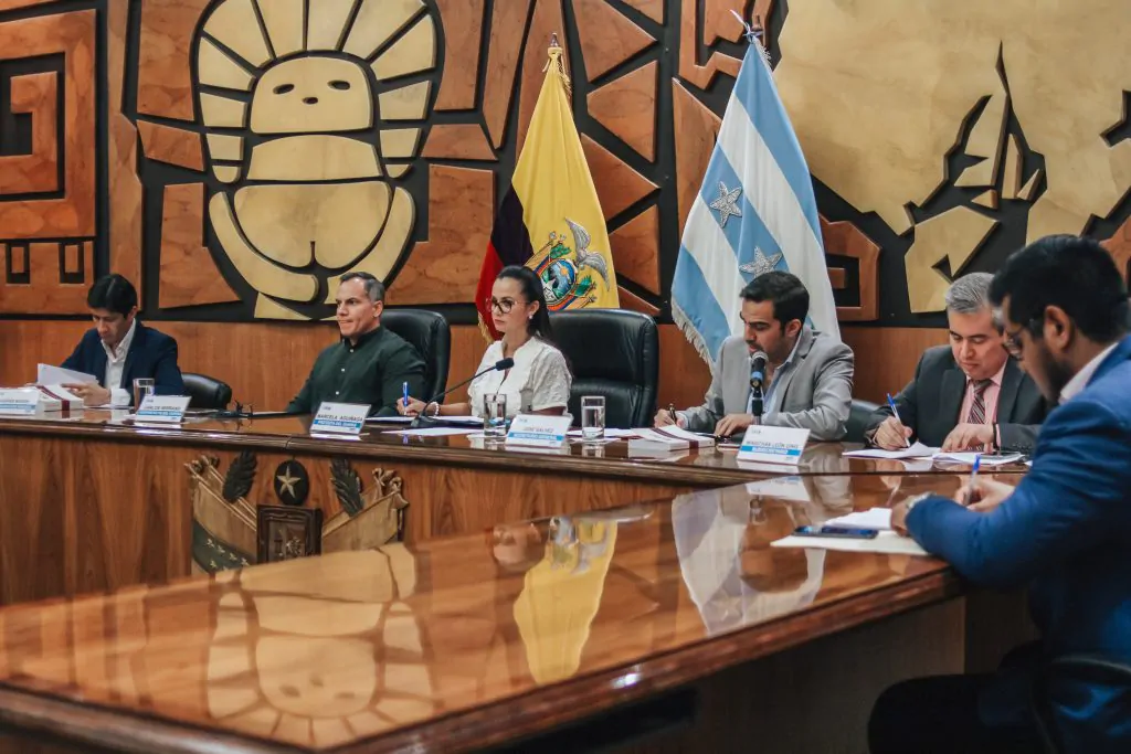 Consejo Provincial del Guayas aprueba financiamiento para "Cuidando Vidas" y escuelas deportivas en 25 cantones